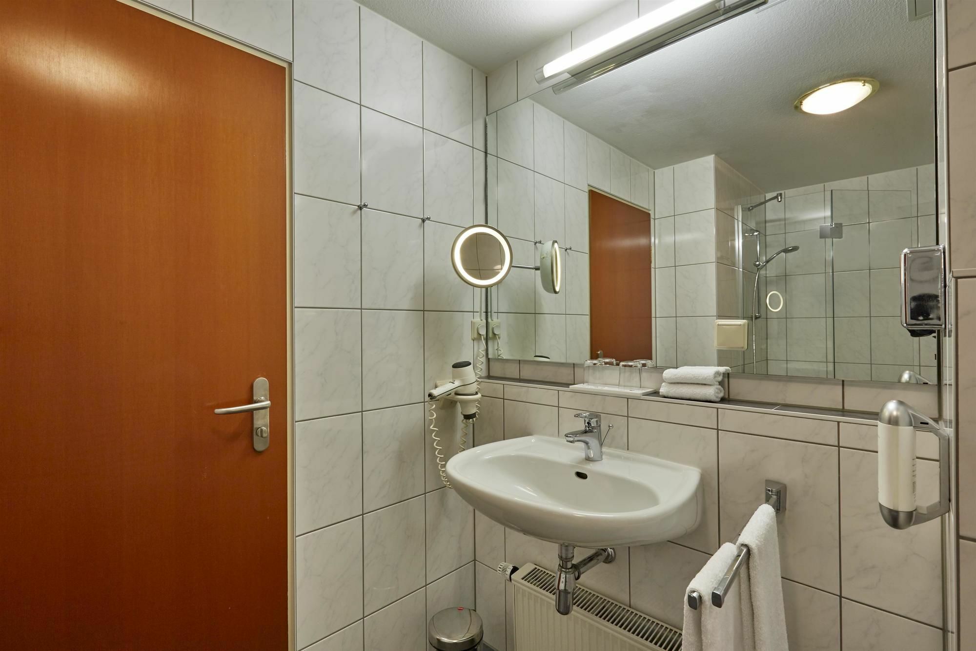 H+ Hotel Darmstadt Eksteriør billede
