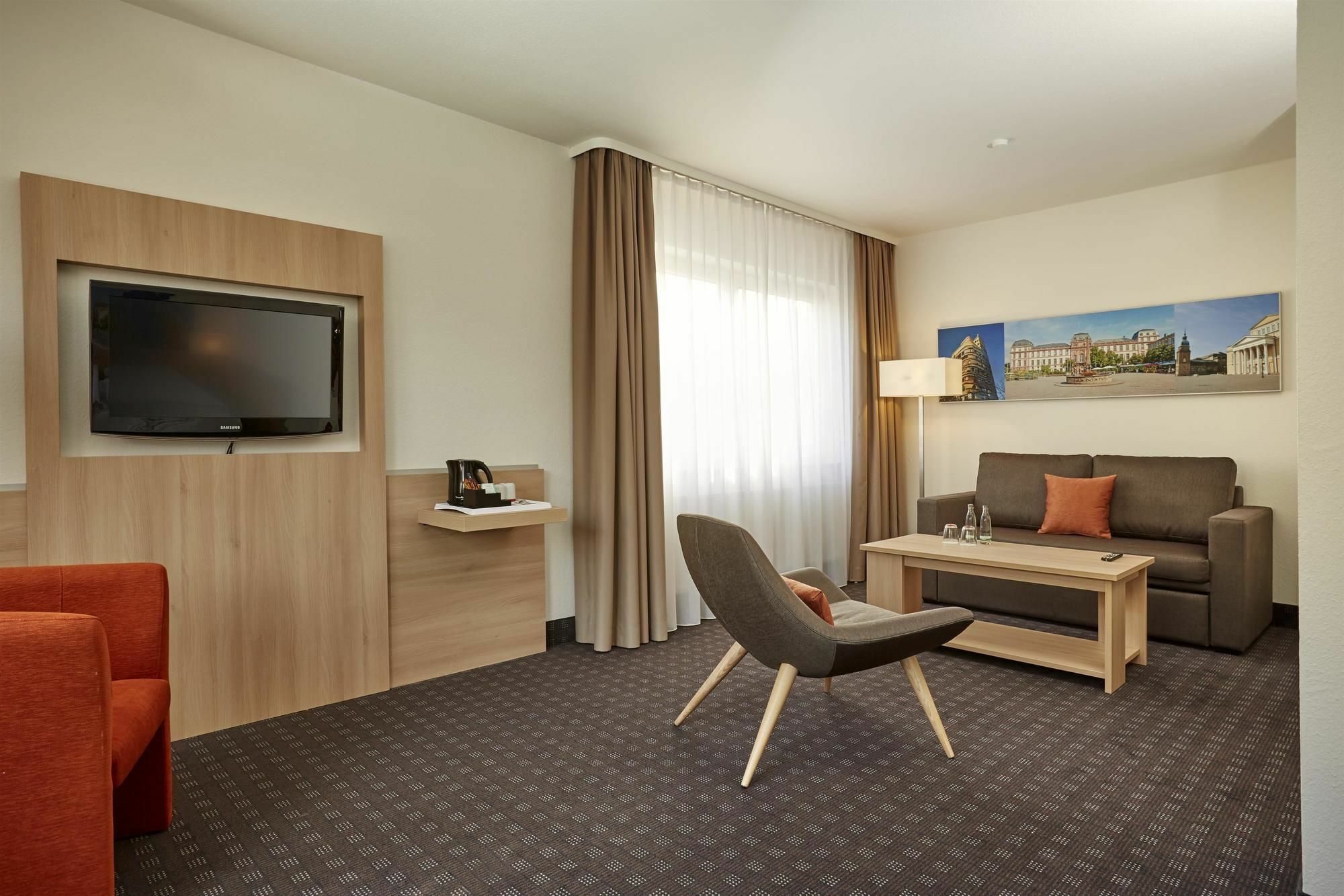 H+ Hotel Darmstadt Eksteriør billede